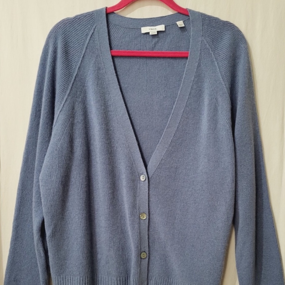 Unworn Vince Cashmere Fine Ribbed V-Neck Cardigan in Blue - Picture 2 of 8
